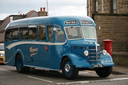 Travel in vintage style with Maynes